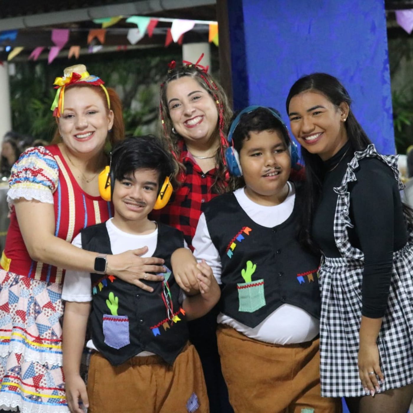 Espaço lúdico terapêutico promoveu festa junina “Fazendinha do Gira Mundo” reunindo crianças e adolescentes neurodivergentes