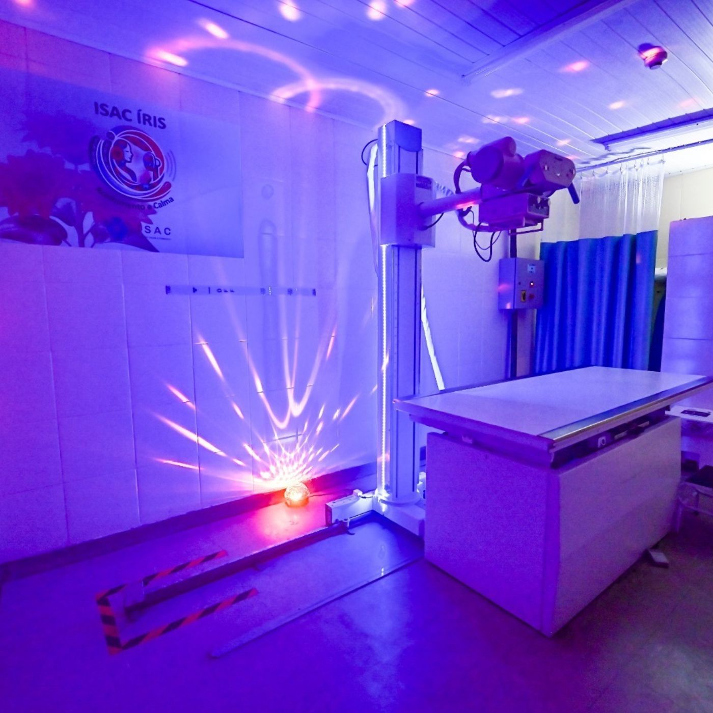 Salvador inaugura primeira sala de raios X adaptada para pessoas com TEA em unidade de urgência