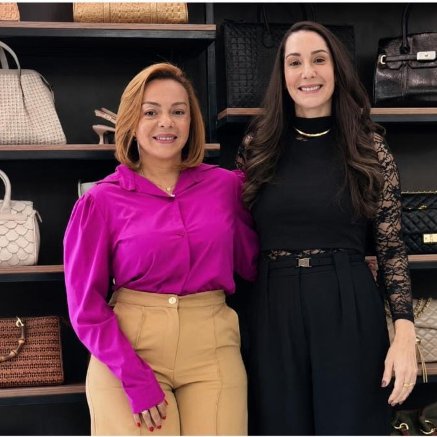 Marca baiana de bolsas, sapatos e botas chega ao Salão Sá Marina com loja corner